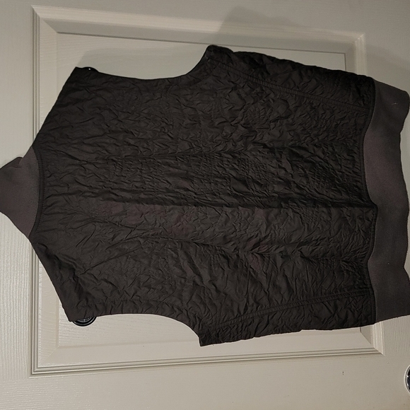 Patagonia Dark Green Poly Vest With Insulated Lining Women's (L). Gently Used - Picture 3 of 8